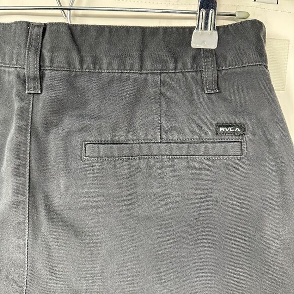 RVCA BLACK MENS “DAY-SHIFT CHINOS” SHORTS - Picture 7 of 11